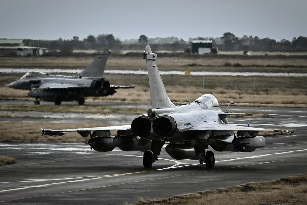 Украина заказала во Франции первую партию истребителей Rafale
