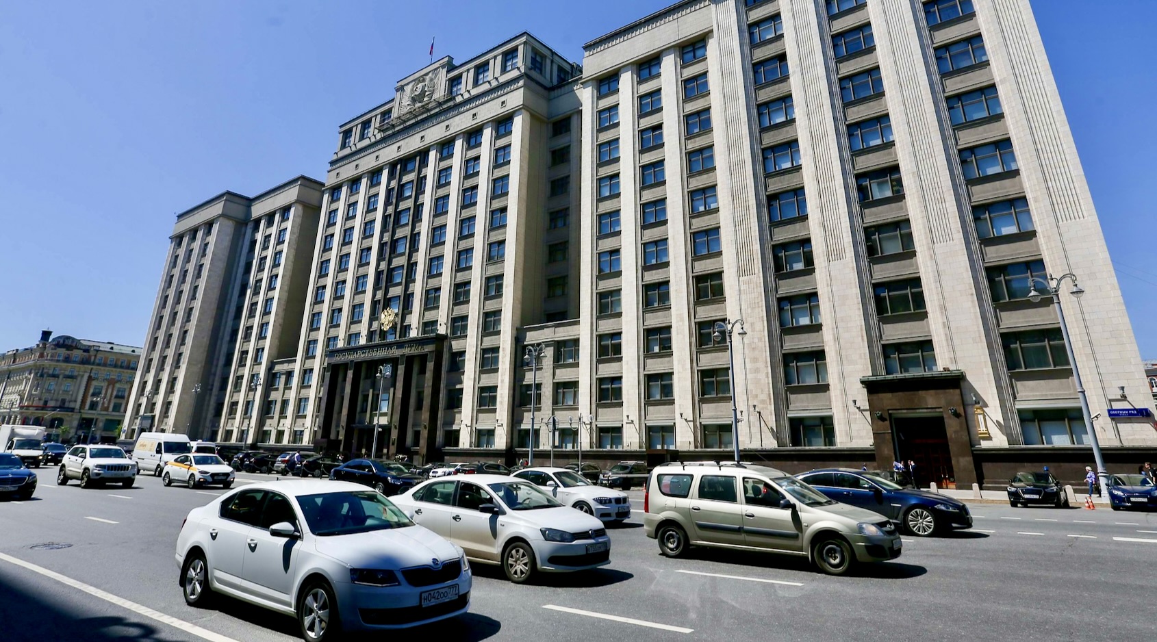 Госдума приняла закон о стабилизации топливного рынка