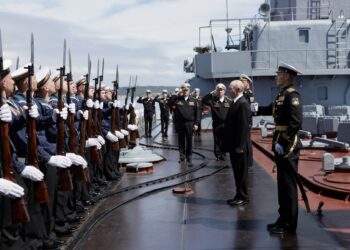 Путин впервые посетил Курильские острова