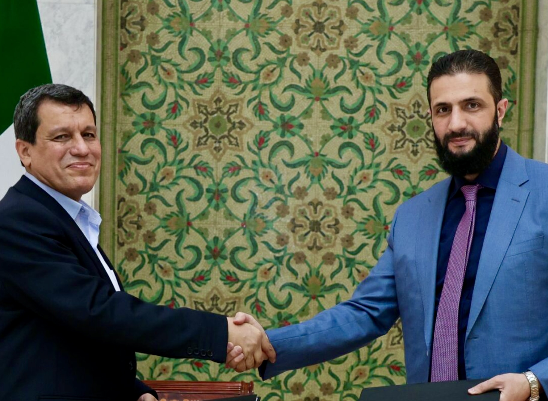 Капитуляция курдов в Дамаске: СДС распущена, война Анкары против сирийских курдов заканчивается поражением