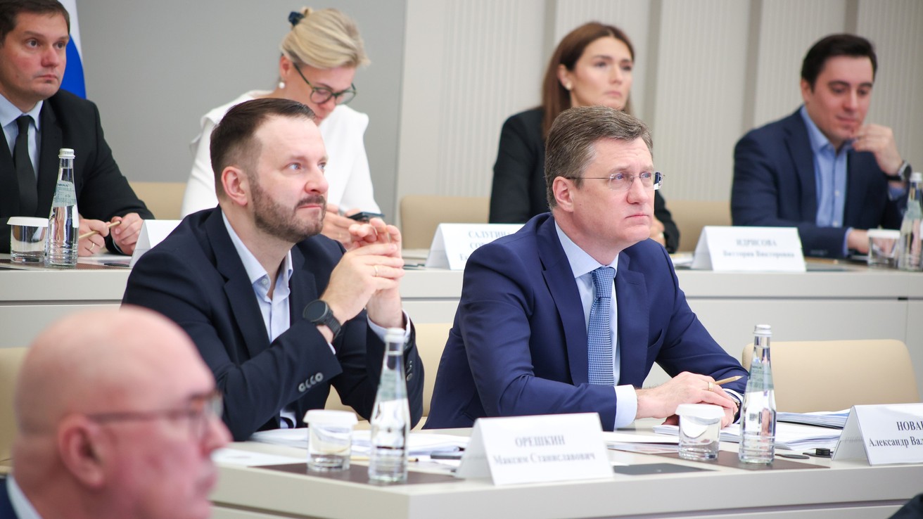 Новак провёл совещание по текущей экономической ситуации