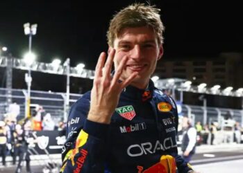 Четырёхкратный чемпион мира Макс Ферстаппен остаётся в Red Bull