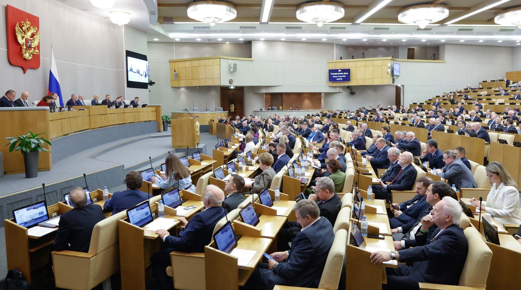 В России ввели уголовную ответственность за продажу сим-карт мигрантам