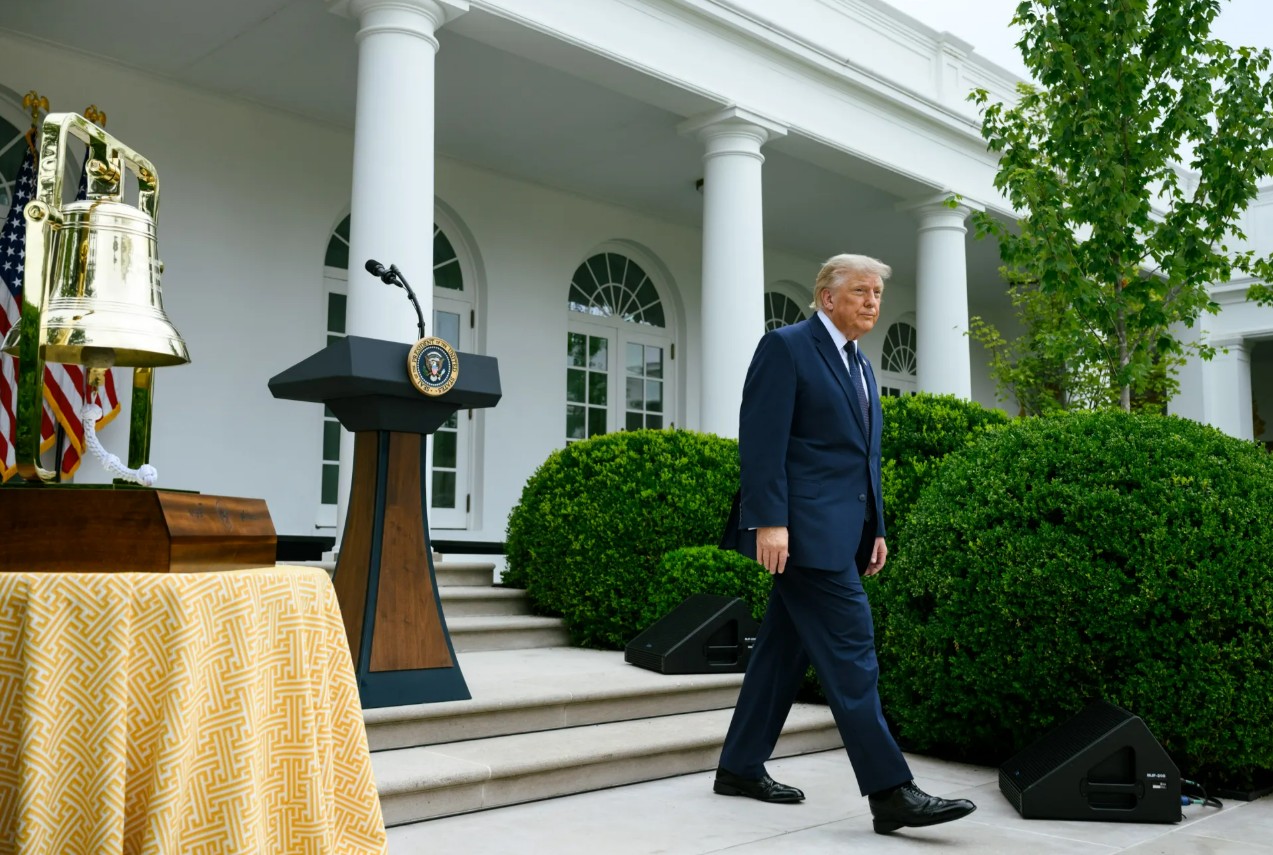 Трамп отменил удары по Ирану из-за нехватки ракет