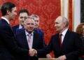 Кремль принял посланников Трампа: трёхдневное перемирие по Киеву, но не по фронту