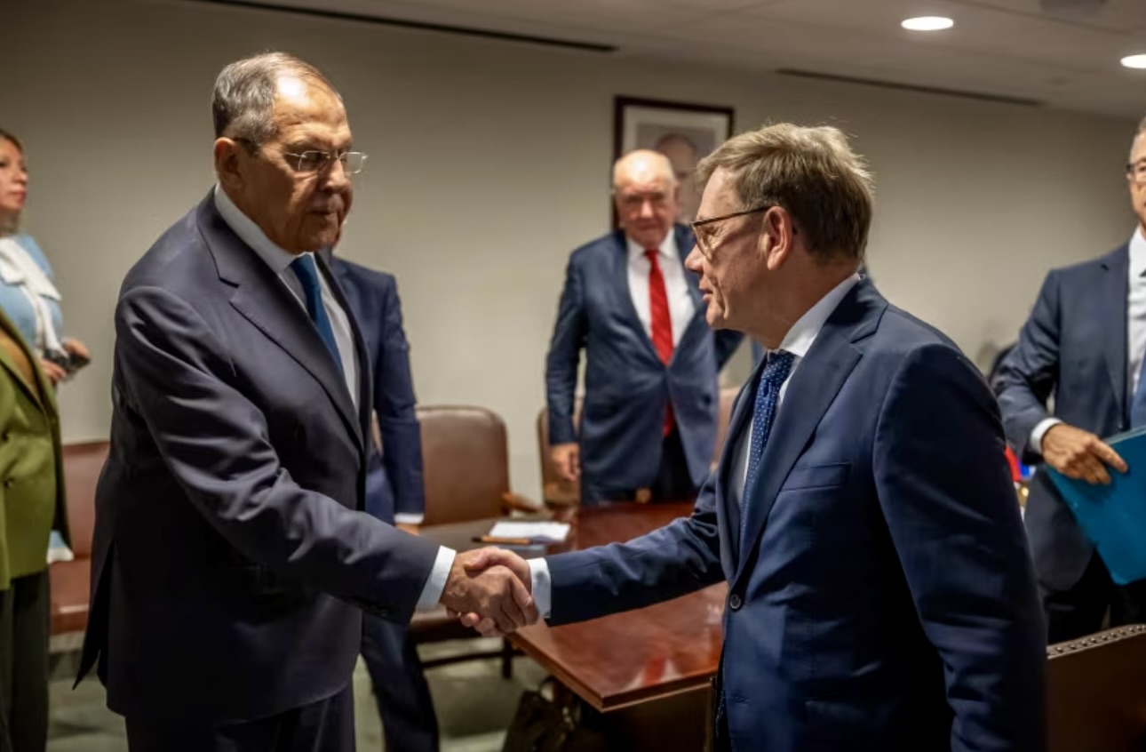 Лавров и Вадефуль впервые за 4,5 года провели переговоры на полях ГА ООН