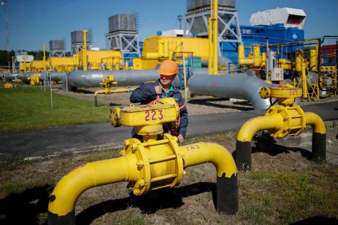 «Газпром» временно прекращает поставки газа в Армению