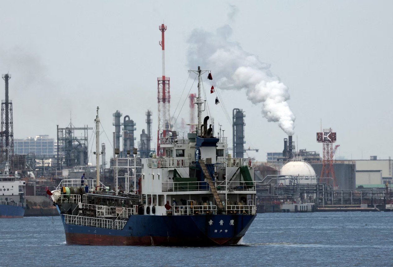 Нефть растёт из-за рисков поставок