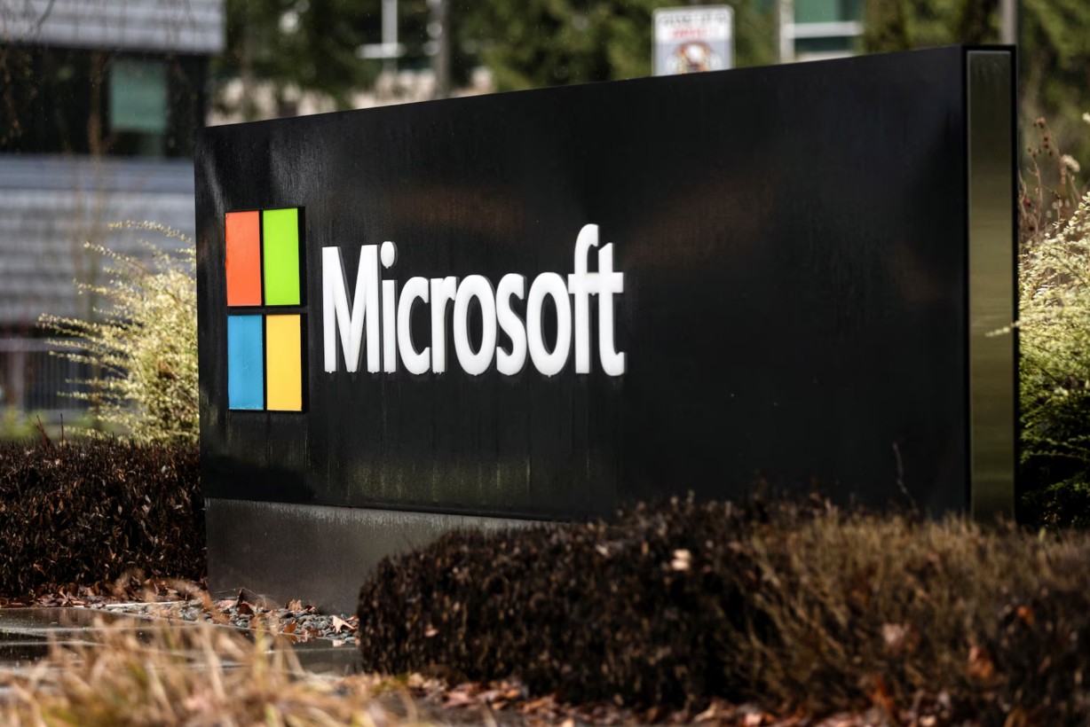 США заморозили грин-карты для Microsoft и IT-компаний