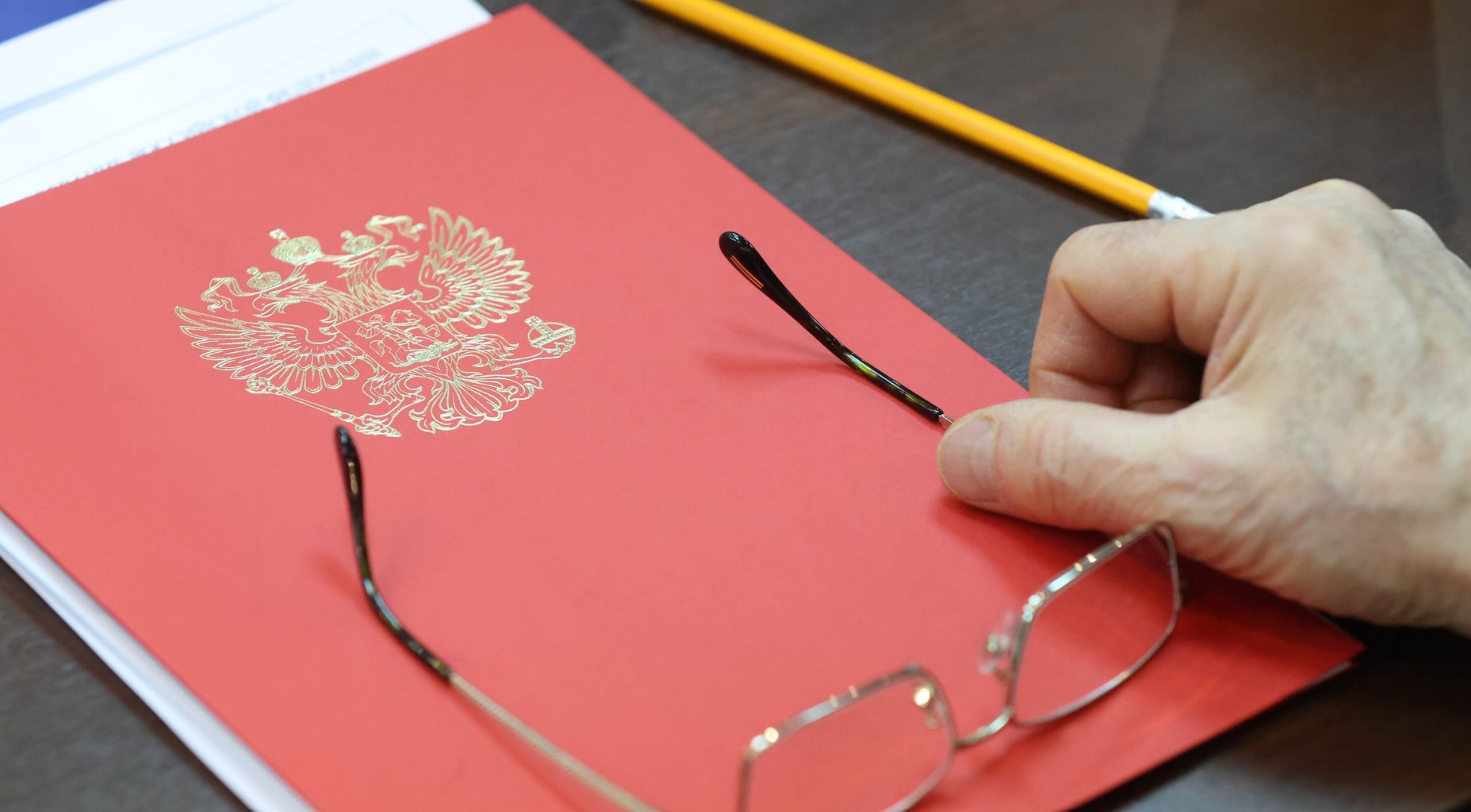 Глава РФ поддержал кадровые перестановки в правительстве