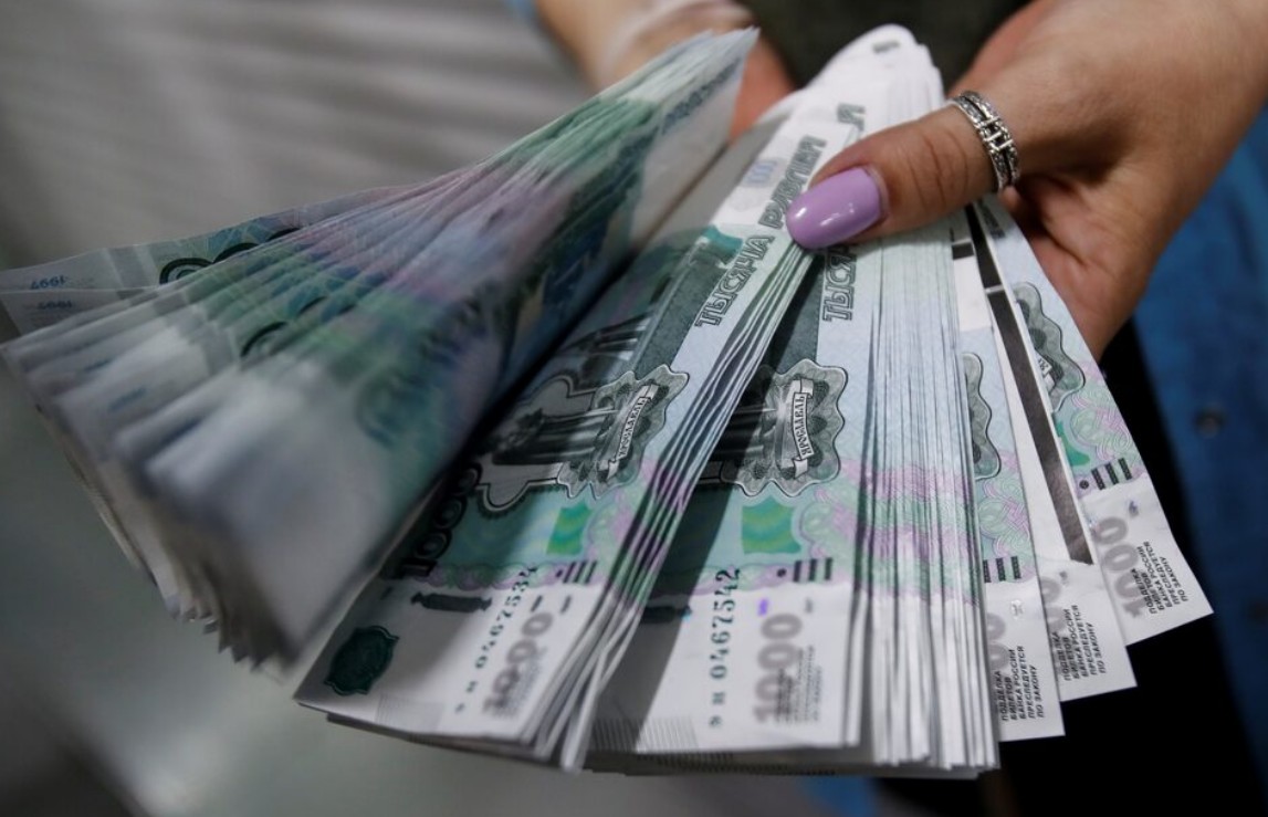Рубль не укрепляется при дорогой нефти