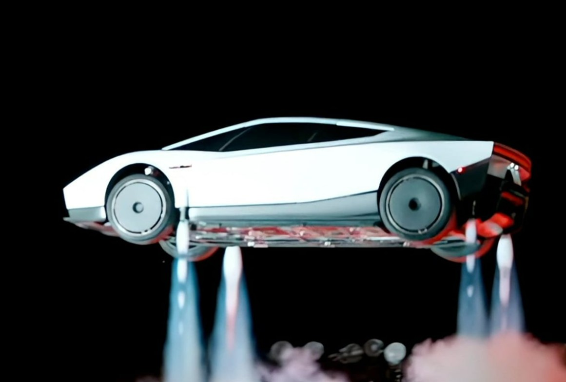 Илон Маск представил «летающий» автомобиль Tesla