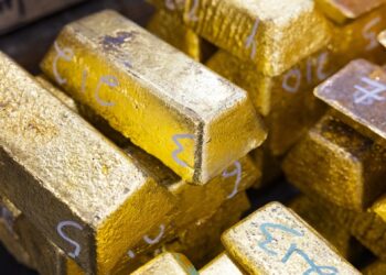 Казахстан начинает продавать золото 